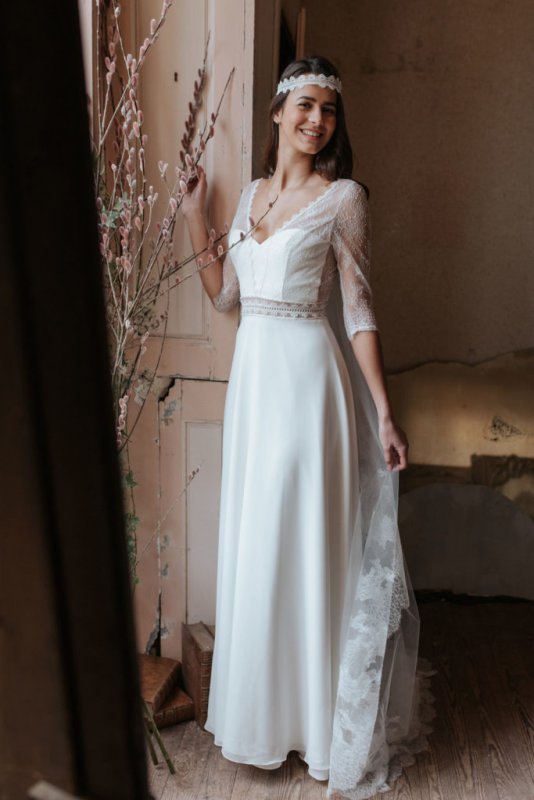 Model im Brautkleid von Cymbeline/Paris